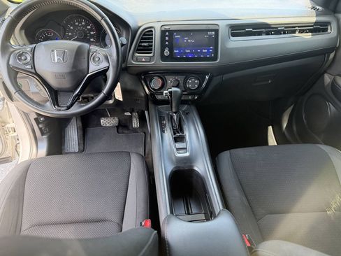 Used 2022 Honda HR-V Sport image 11