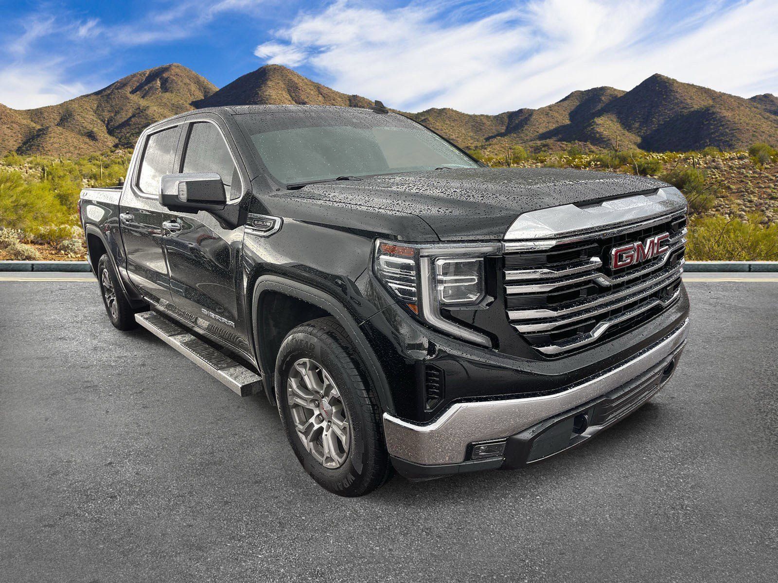 Used 2023 GMC Sierra 1500 SLT w/ SLT Convenience Package AWD/4WD image 3