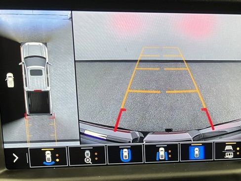 Used 2021 GMC Sierra 1500 Denali w/ Denali Ultimate Package image 32