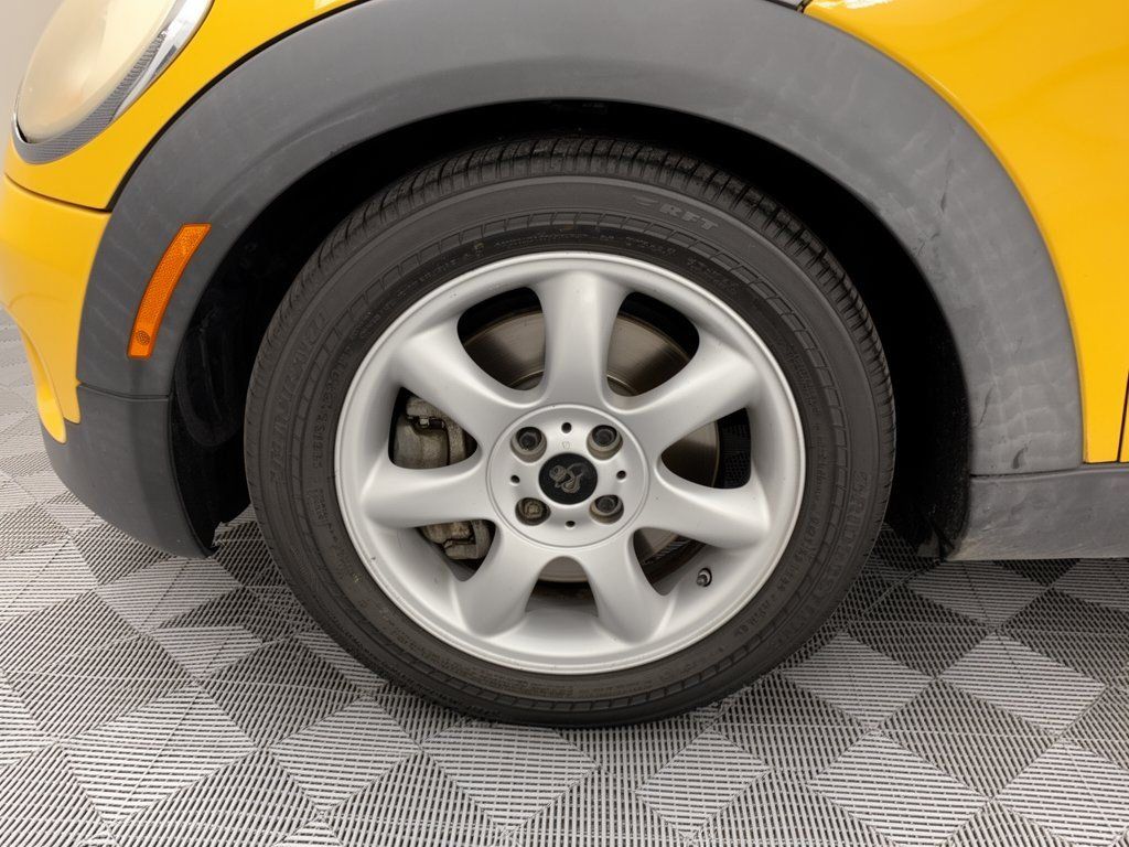 Used 2009 MINI Cooper S FWD image 13