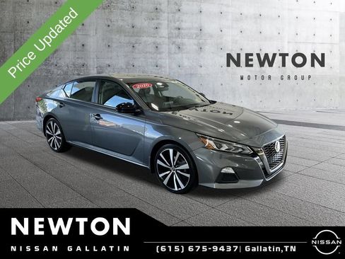 Used 2020 Nissan Altima 2.5 SR w/ Premium Package FWD image 1