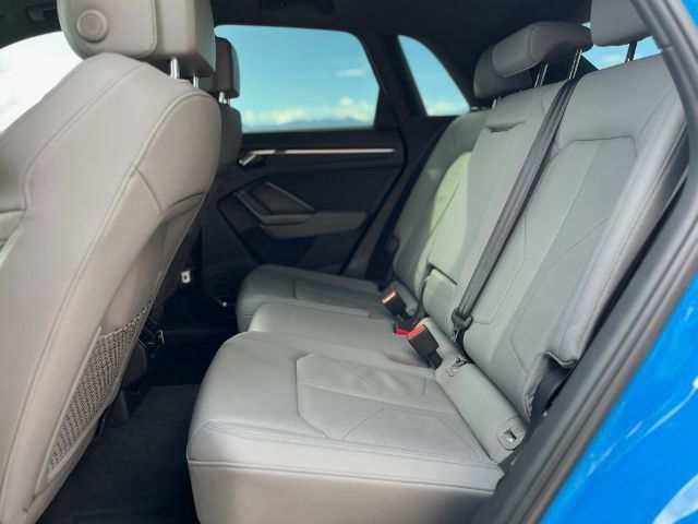 Used 2020 Audi Q3 2.0T Prestige w/ Prestige Package AWD/4WD image 9