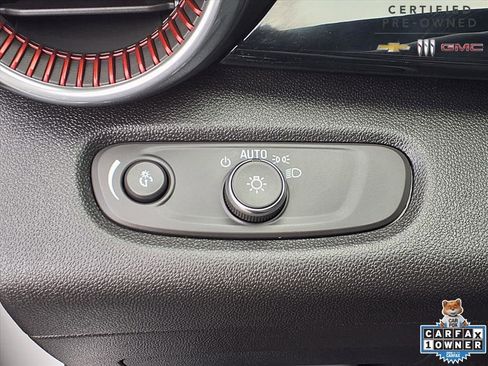 Certified 2025 Chevrolet Trax RS w/ Driver Confidence Package image 10