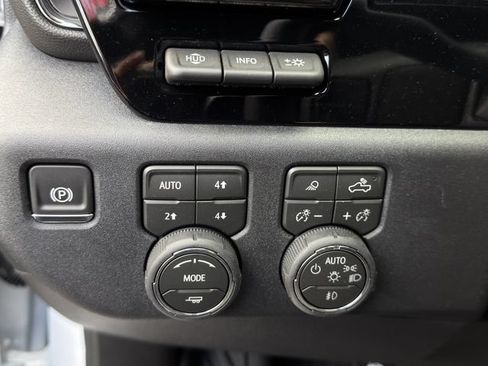 New 2026 Chevrolet Silverado 2500 ZR2 w/ ZR2 Bison Edition AWD/4WD image 18