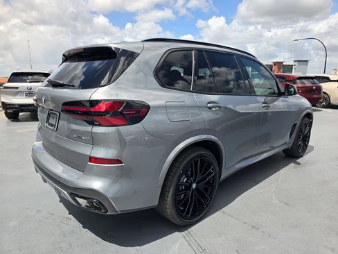 New 2026 BMW X5 sDrive40i w/ M Sport Package RWD image 3