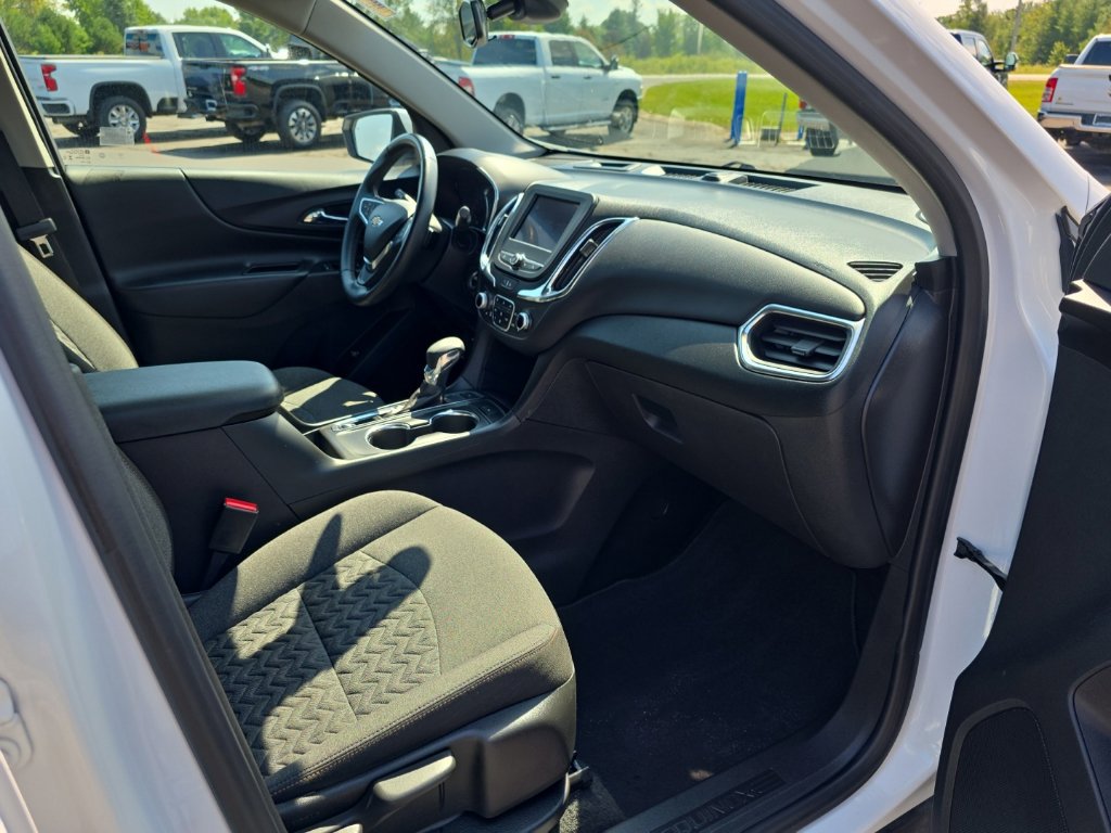 Used 2024 Chevrolet Equinox LT AWD/4WD image 22