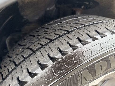 Used 2018 Honda CR-V EX image 11