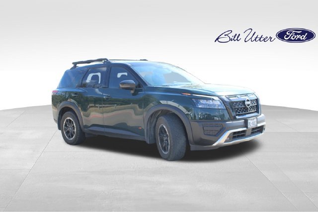 Used 2024 Nissan Pathfinder Rock Creek AWD/4WD image 2