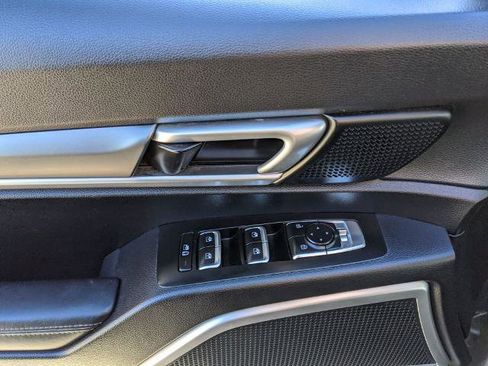 Used 2022 Kia Telluride S image 14