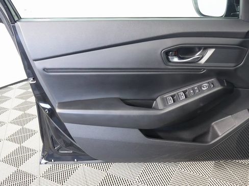 Used 2023 Honda Accord EX image 12