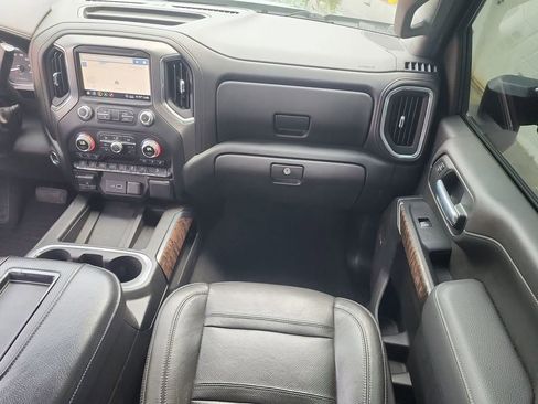 Certified 2020 GMC Sierra 2500 Denali w/ Denali Ultimate Package AWD/4WD image 29