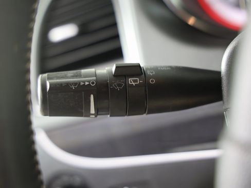 Used 2016 Dodge Grand Caravan SE image 20