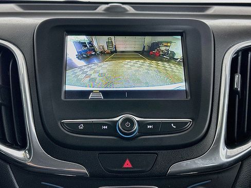 Used 2019 Chevrolet Equinox LT FWD image 15
