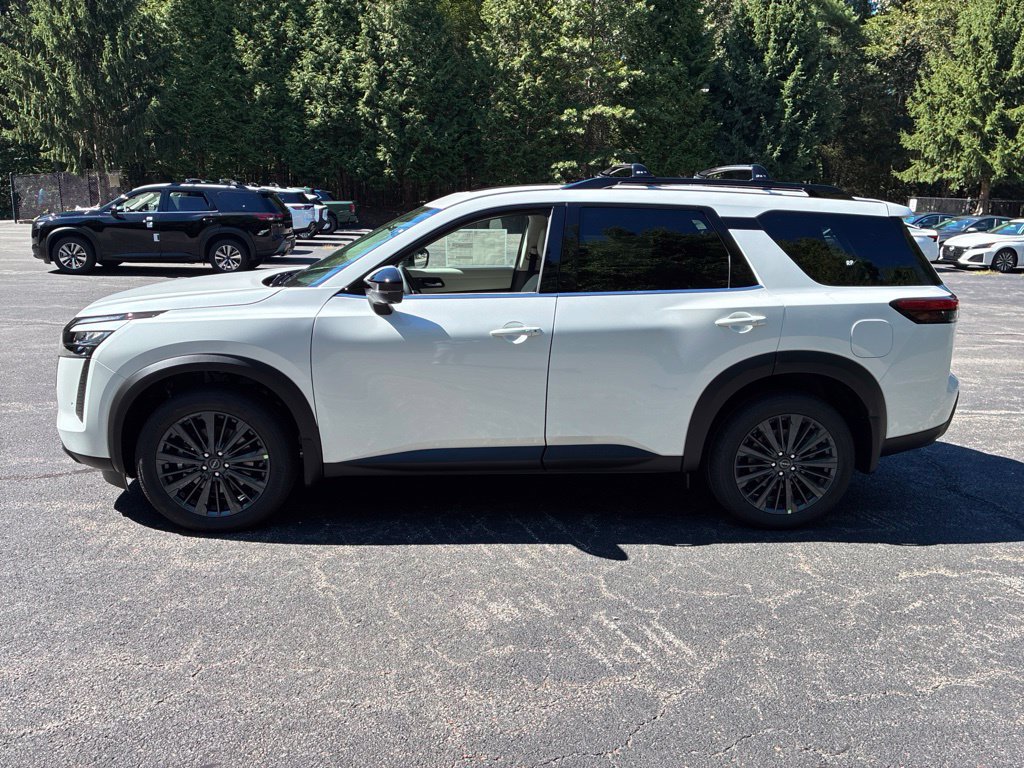 New 2026 Nissan Pathfinder SL w/ SL Premium Package AWD/4WD image 4