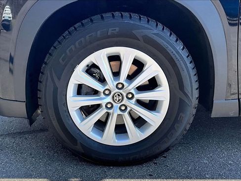 Used 2024 Toyota Grand Highlander AWD image 7