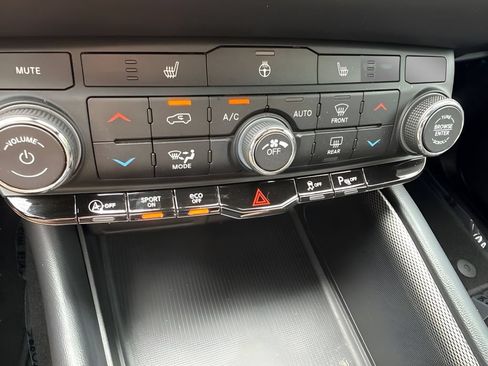 Used 2024 Dodge Durango GT AWD/4WD image 26