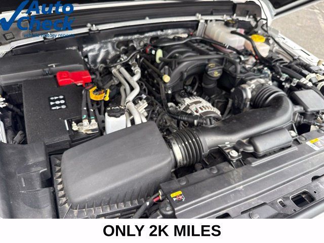 Used 2024 Jeep Wrangler Unlimited Sahara AWD/4WD image 31