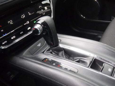 Used 2022 Honda HR-V EX image 17