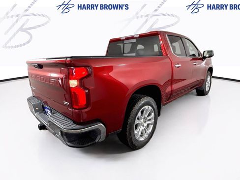 Used 2024 Chevrolet Silverado 1500 LTZ AWD/4WD image 32