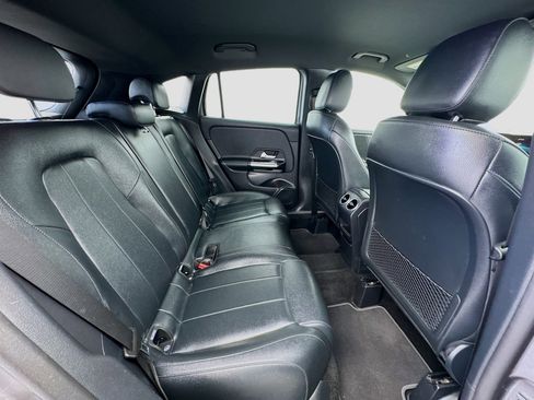 Used 2023 Mercedes-Benz GLA 250 4MATIC w/ Premium Package image 18
