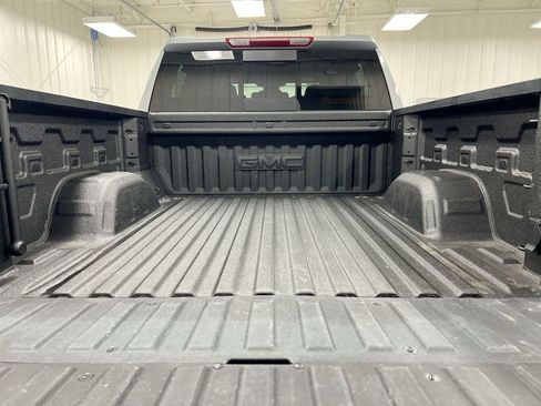 Used 2024 GMC Sierra 1500 SLT w/ SLT Convenience Package AWD/4WD image 24
