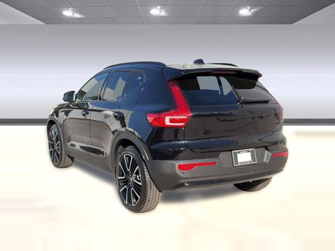 New 2026 Volvo XC40 B5 Ultra w/ Protection Package Premier AWD/4WD image 3