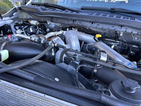 Used 2024 Ford F250 XLT image 28