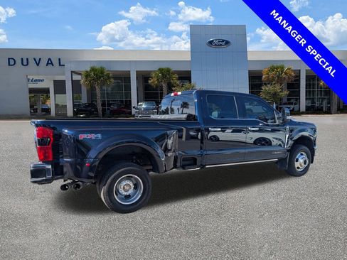 Used 2024 Ford F350 King Ranch w/ Chrome Package image 4