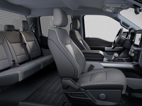 New 2025 Ford F150 Lightning XLT AWD/4WD image 24