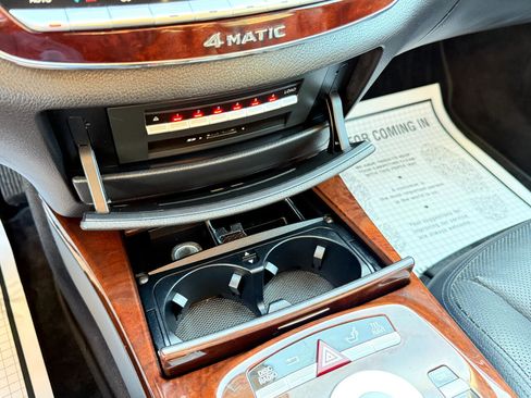 Used 2011 Mercedes-Benz S 550 4MATIC image 54