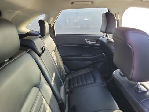 Used 2024 Ford Edge SEL image 32