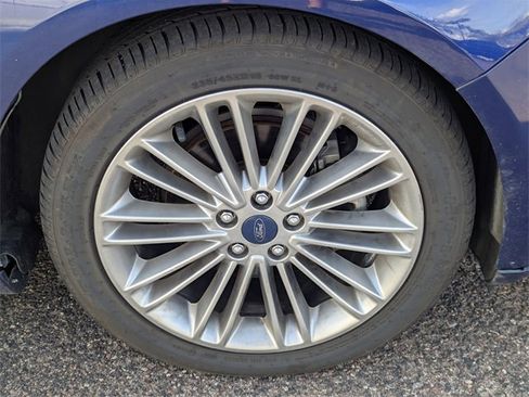 Used 2014 Ford Fusion SE w/ Equipment Group 202A image 8