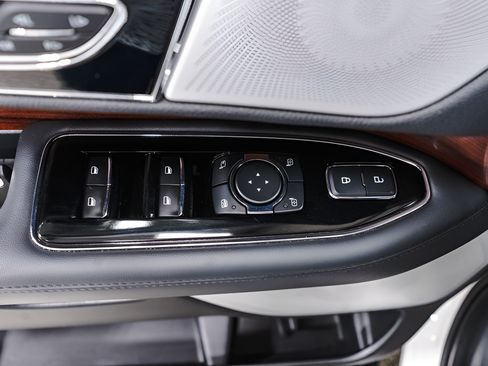 Used 2023 Lincoln Navigator Reserve AWD/4WD image 26
