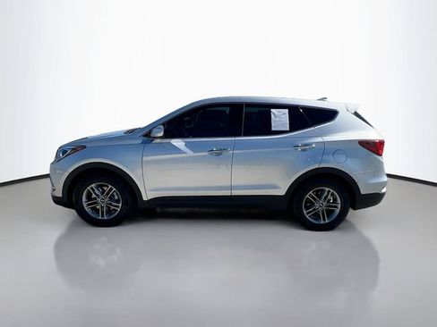 Used 2017 Hyundai Santa Fe Sport image 4