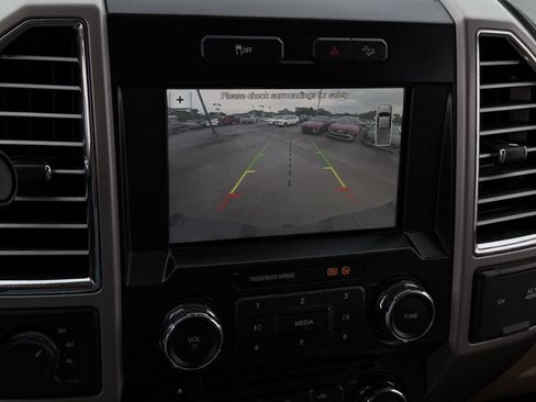 Used 2017 Ford F250 Lariat w/ Chrome Package AWD/4WD image 13