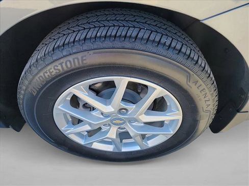 Used 2023 Chevrolet Equinox LT w/ LPO, Floor Liner Package image 12