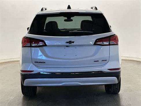 Used 2023 Chevrolet Equinox RS image 4