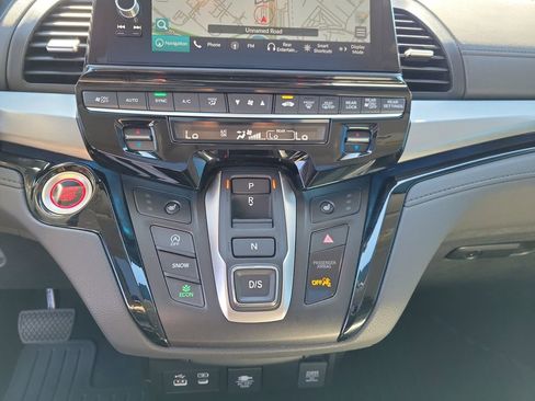 Certified 2025 Honda Odyssey Touring image 37