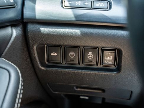 Used 2023 Nissan Maxima Platinum w/ Sport Mat Group FWD image 1