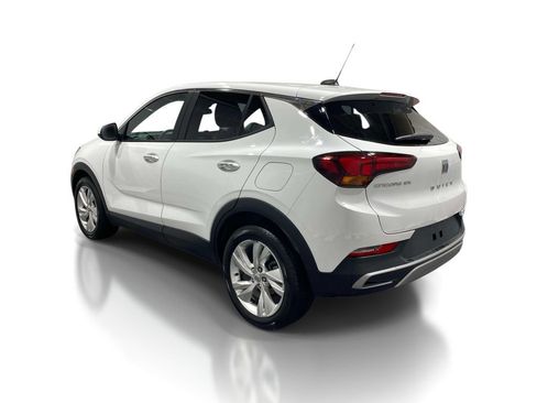 Used 2024 Buick Encore GX Preferred FWD image 2
