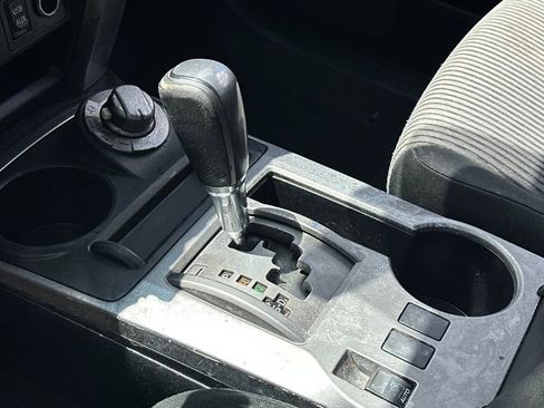 Used 2018 Toyota 4Runner SR5 image 18