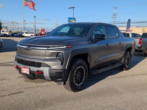 New 2026 Chevrolet Silverado EV Trail Boss w/ Premium Package image 5