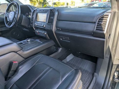 Used 2018 Ford Expedition Limited w/ Equipment Group 302A image 26