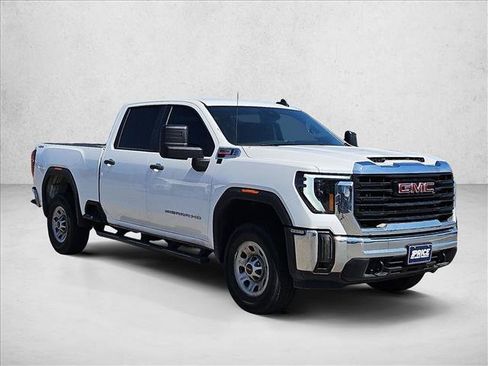 Used 2025 GMC Sierra 2500 Pro AWD/4WD image 3