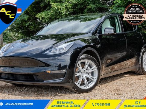 Used 2021 Tesla Model Y Long Range AWD/4WD image 1