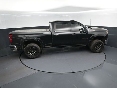 Used 2020 Chevrolet Silverado 2500 LTZ w/ LTZ Premium Package image 40