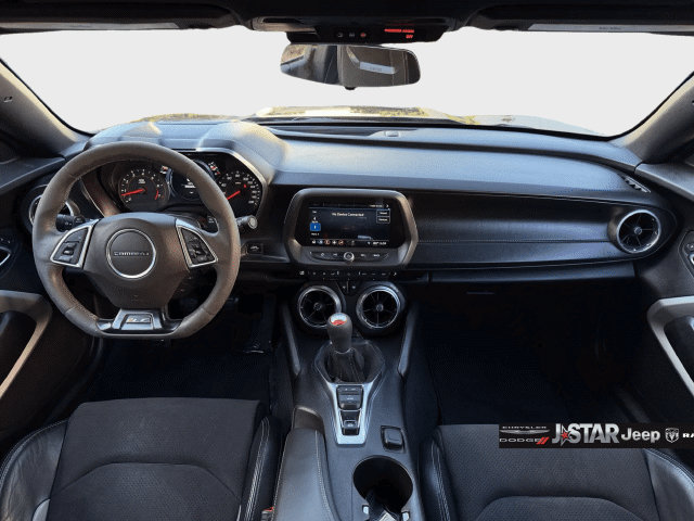 Used 2019 Chevrolet Camaro SS RWD image 9