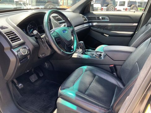 Used 2016 Ford Explorer Sport w/ Equipment Group 401A AWD/4WD image 27