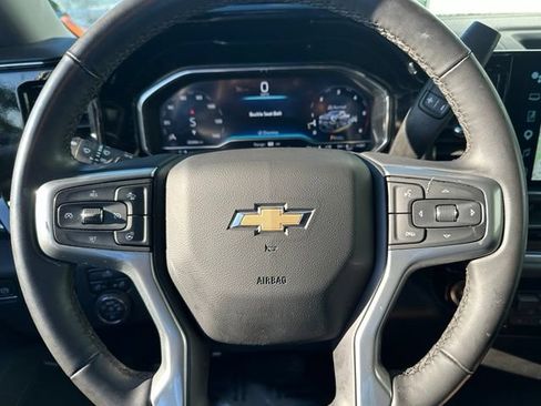 Used 2025 Chevrolet Silverado 2500 LT AWD/4WD image 41
