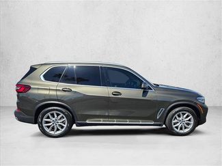 Used 2021 BMW X5 sDrive40i w/ Premium Package RWD video 4